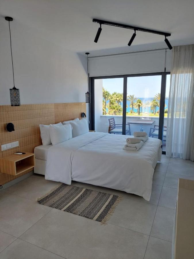 Terrazza Suites Пафос Экстерьер фото